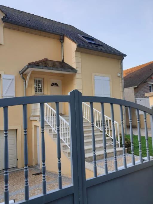 Proche Disneyland Et Paris Appartement Pomponne